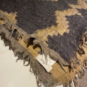 Wilfred Blanket scarf